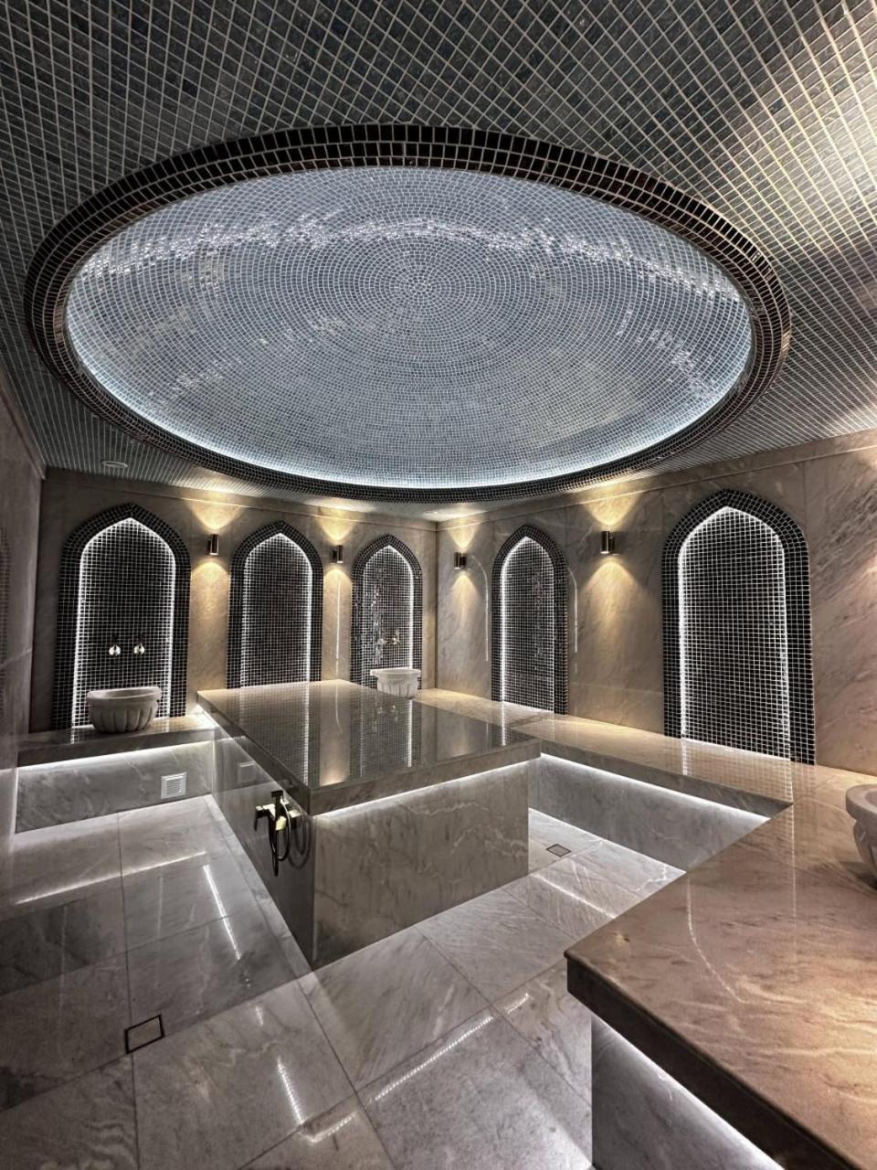 Ziyorat Luxury Hotel Fargʻona Buitenkant foto