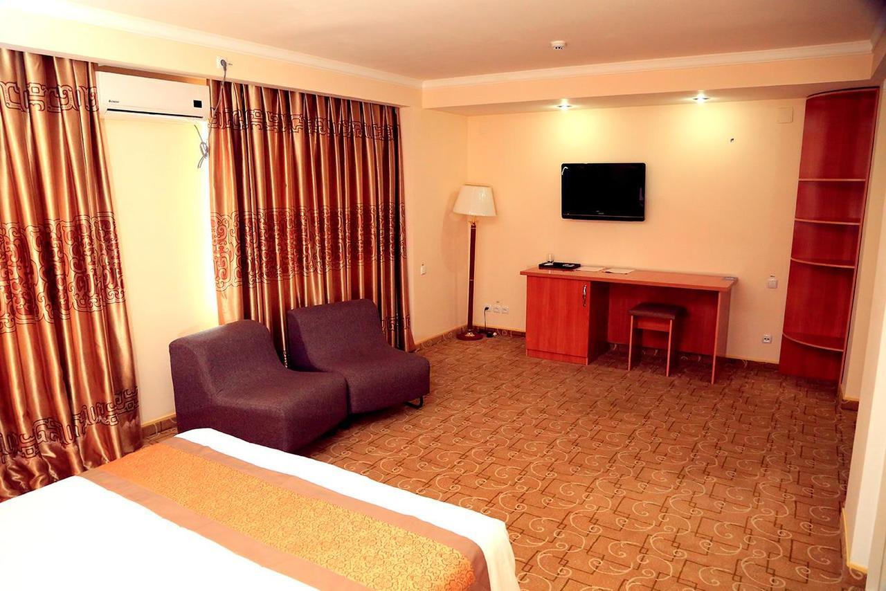 Ziyorat Luxury Hotel Fargʻona Buitenkant foto
