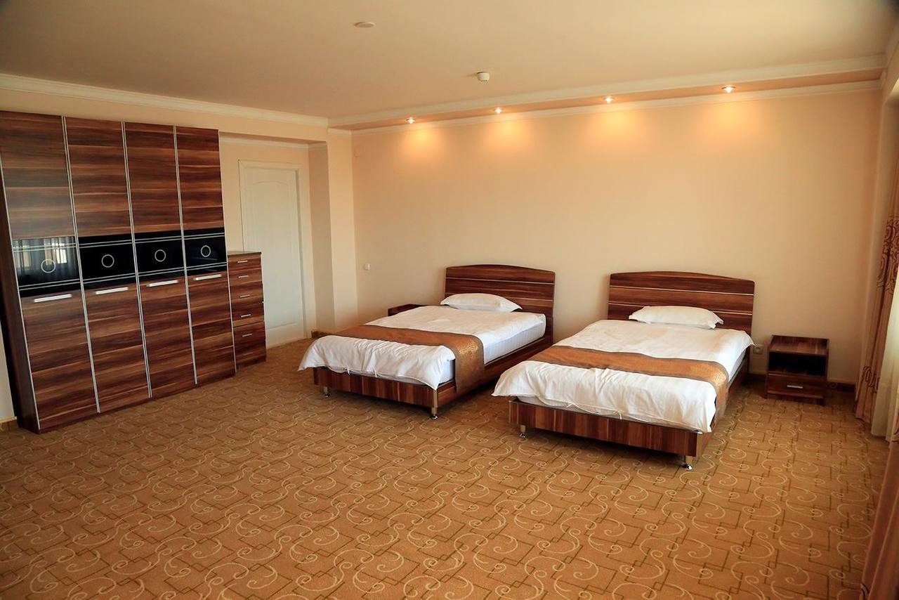 Ziyorat Luxury Hotel Fargʻona Buitenkant foto