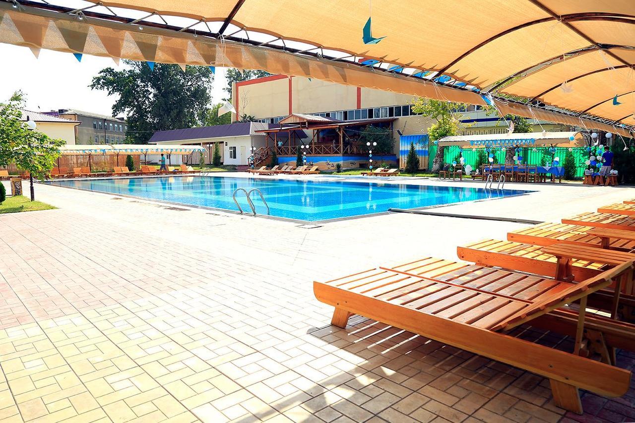 Ziyorat Luxury Hotel Fargʻona Buitenkant foto