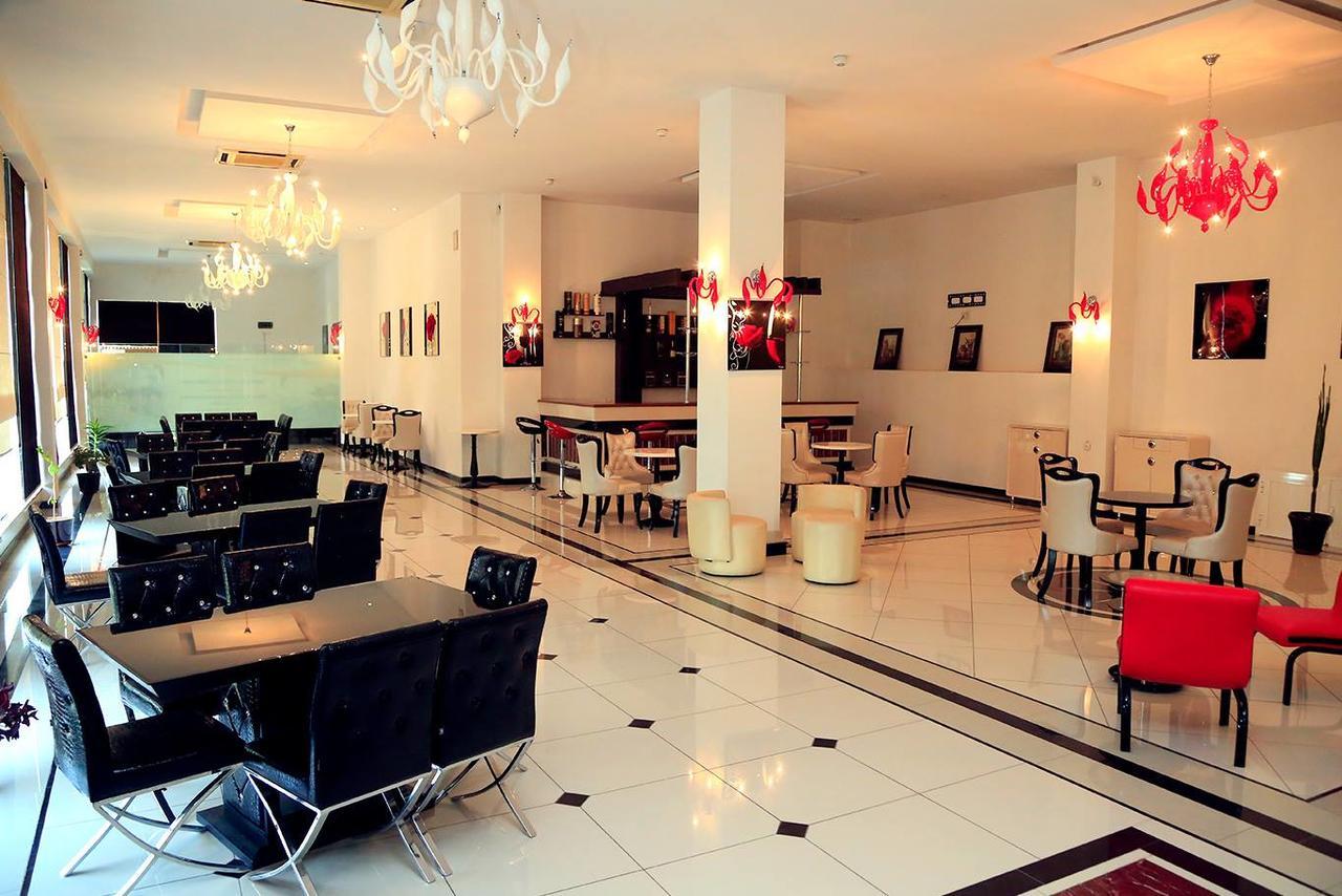Ziyorat Luxury Hotel Fargʻona Buitenkant foto